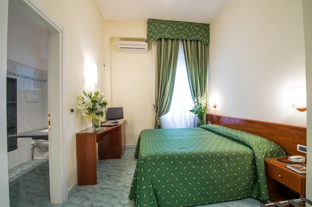 Hotel Giulio Cesare Rapallo Rom bilde